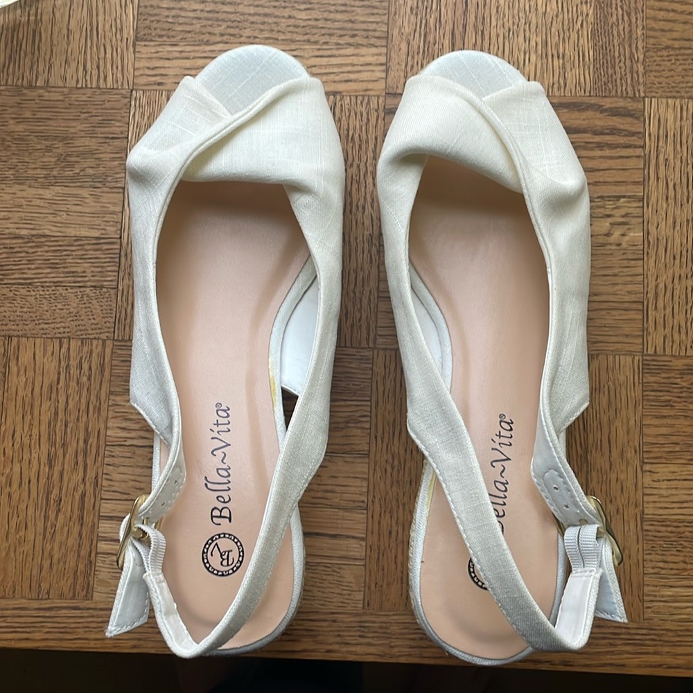 Slip on brand new wedge sandals/ ivory/ size 8 1/2 wide
